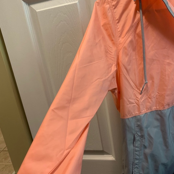 Columbia wind breaker - Picture 4 of 4